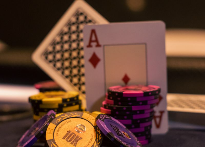 Online Casino: Spielautomaten und Live-Spiele im Überblick
