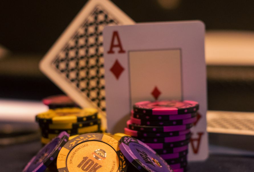 Online Casino: Spielautomaten und Live-Spiele im Überblick