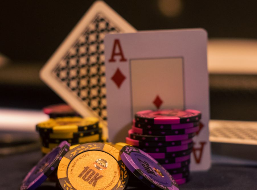 Online Casino: Spielautomaten und Live-Spiele im Überblick