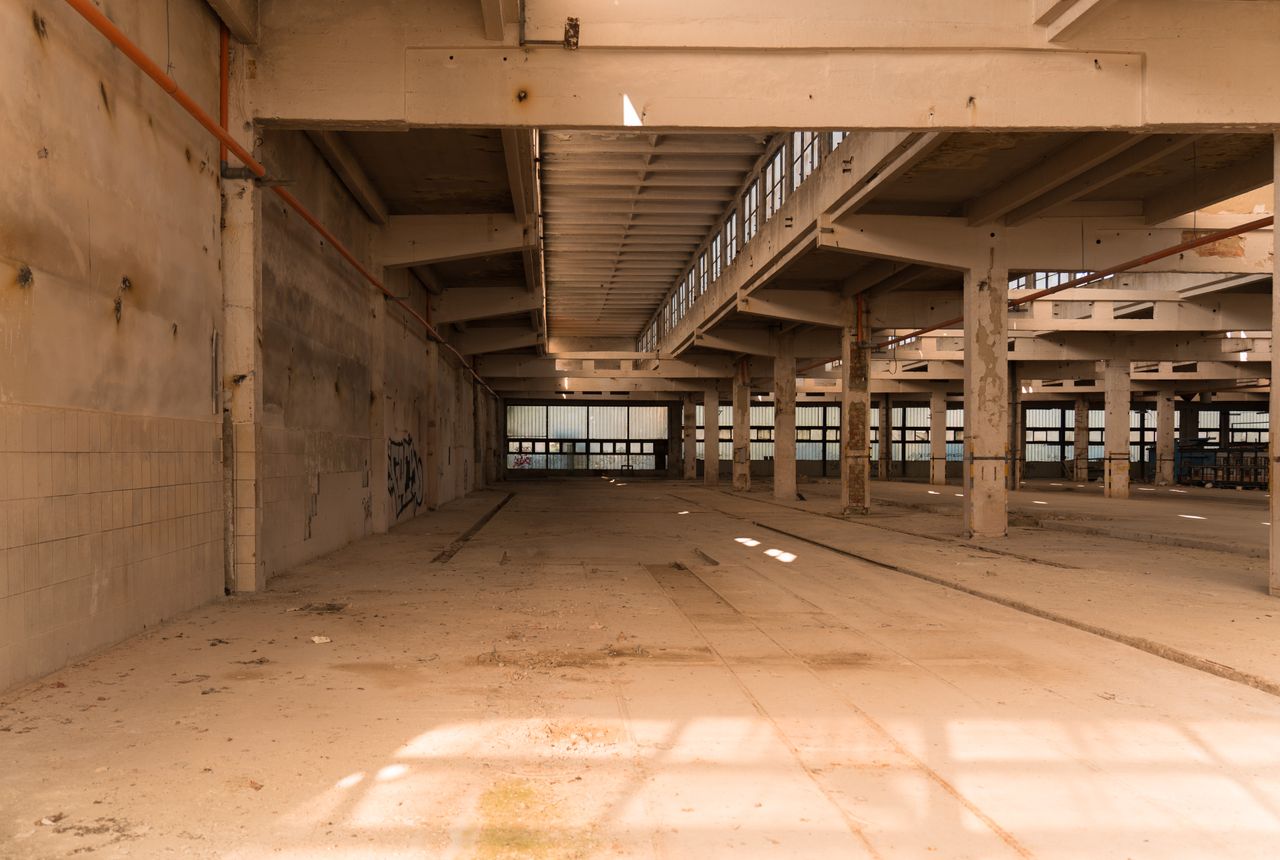 Storage & moves to storage Bream — removals work in progress