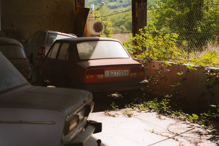 Abandoned, Vintage Cars