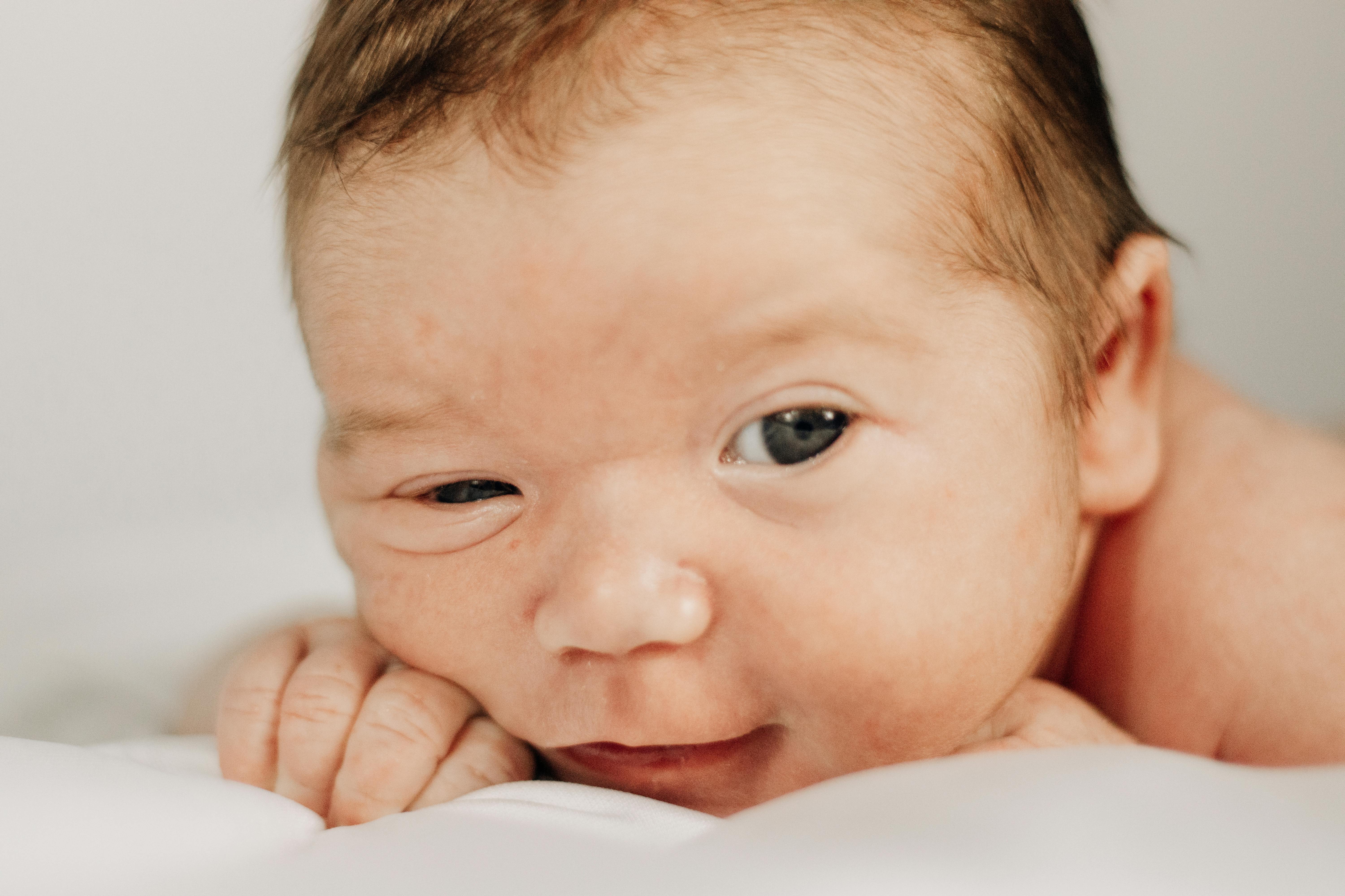 Cartes contrastées pour bébé