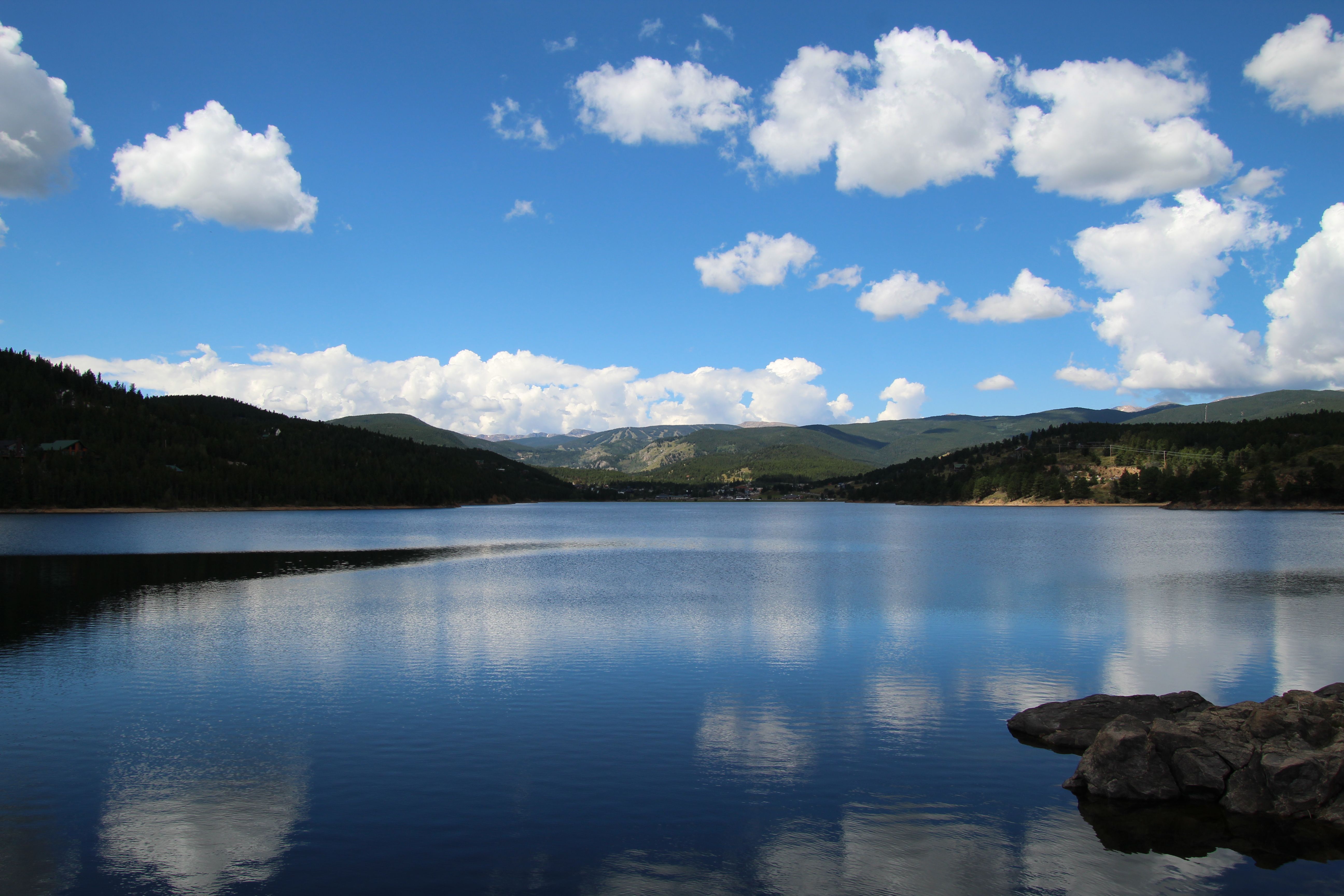 Panorama of a Tranquil Lake Landscape · Free Stock Photo