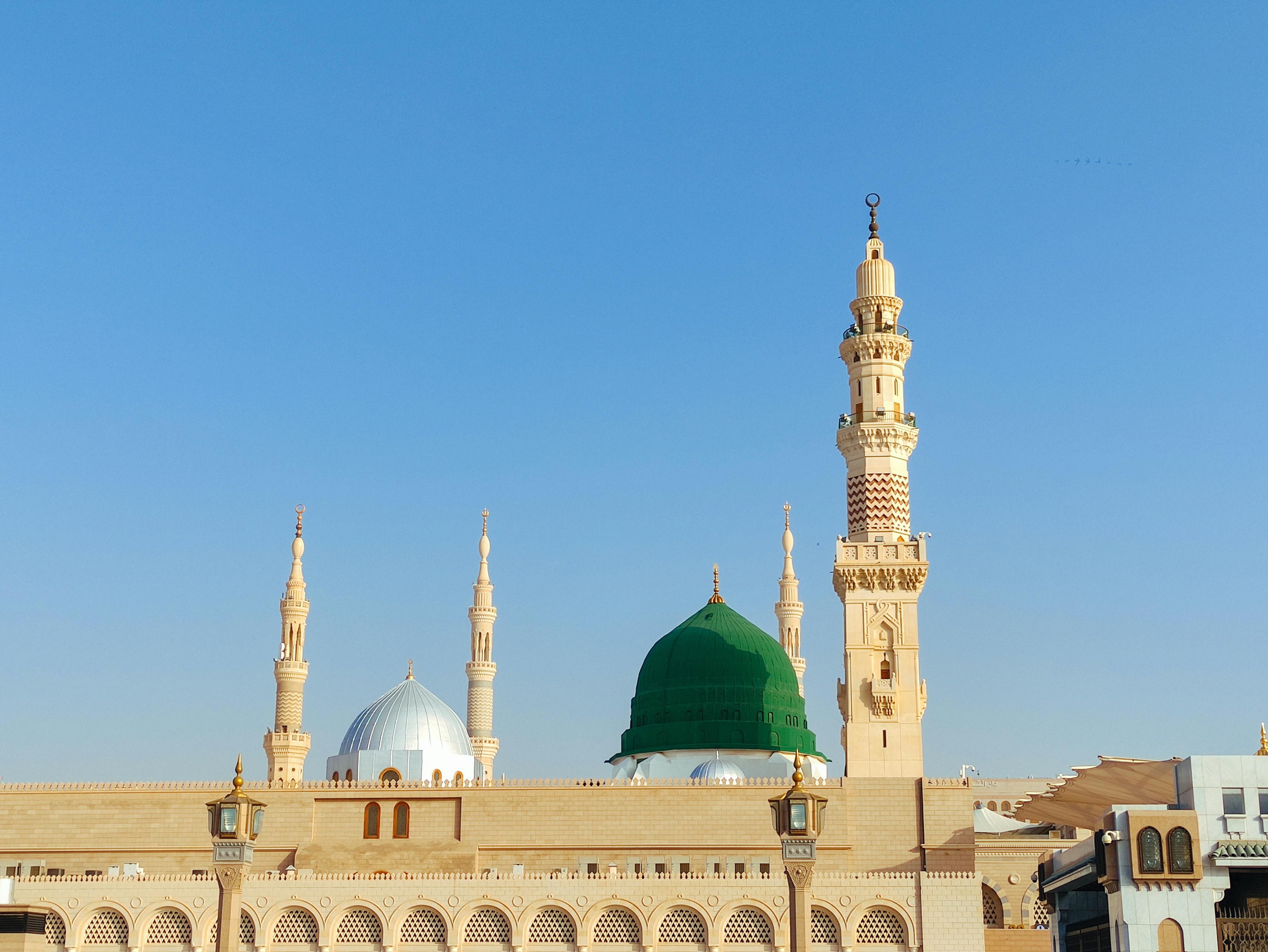 Madina❣️ | Mecca wallpaper, Islamic architecture, Mosque architecture