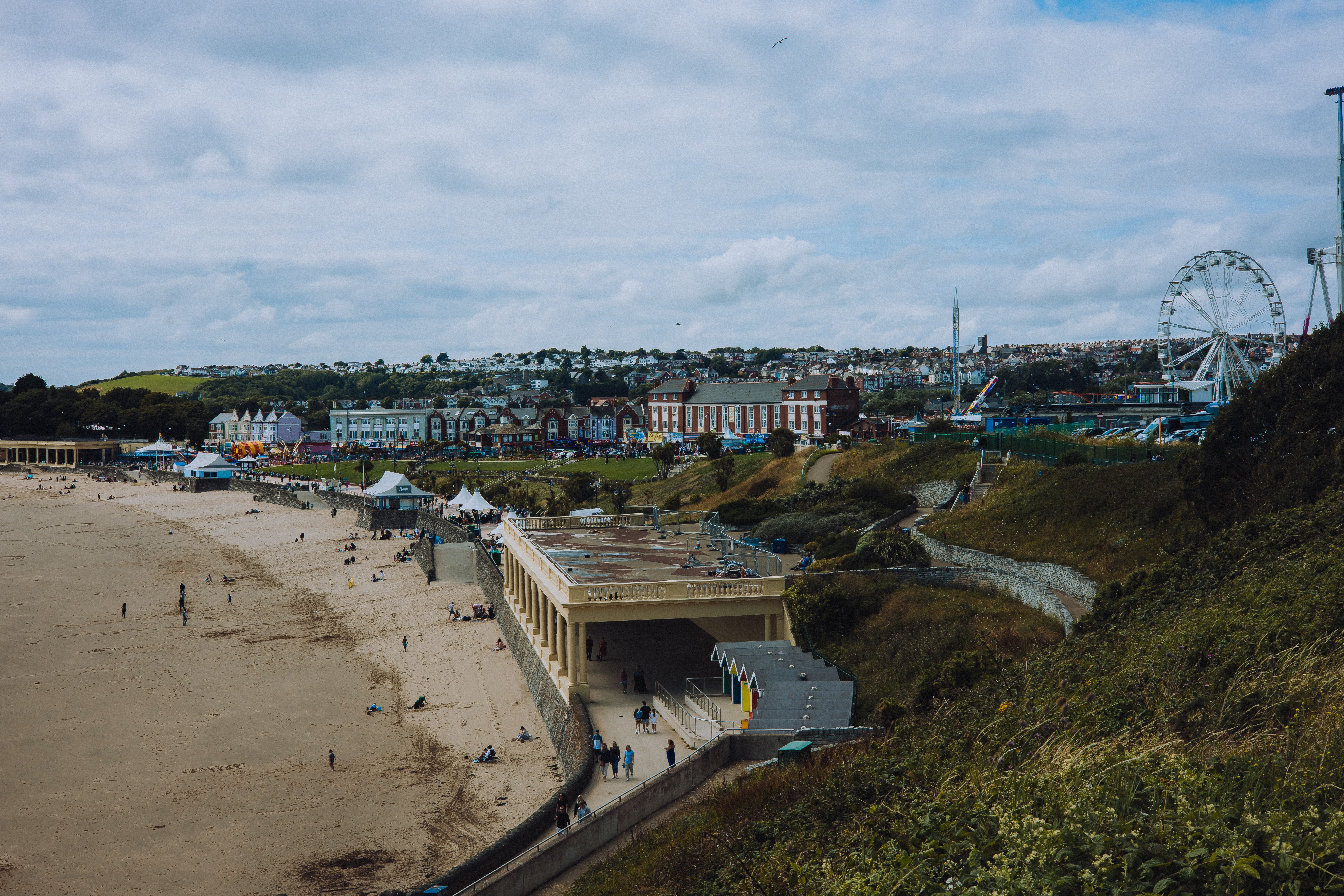 Vue d’ensemble urbaine, à l’image de cardiff.