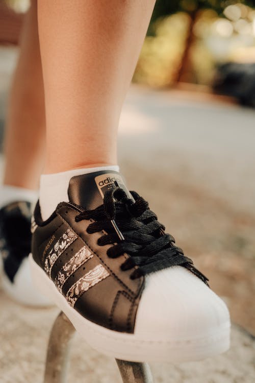 Black and rose gold adidas shop superstars