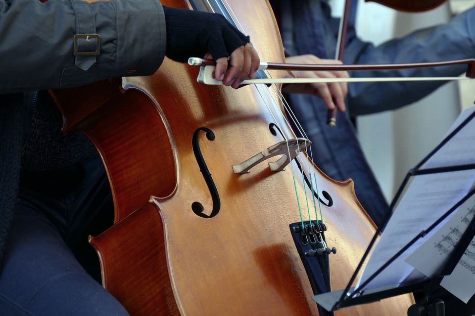 Canada Mourns Cree Cellist Cris Derksen, Killed in Alberta Crash at 45