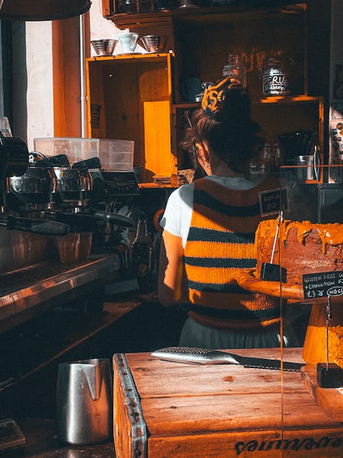咖啡師, 咖啡店, 咖啡機 的 免费素材图片