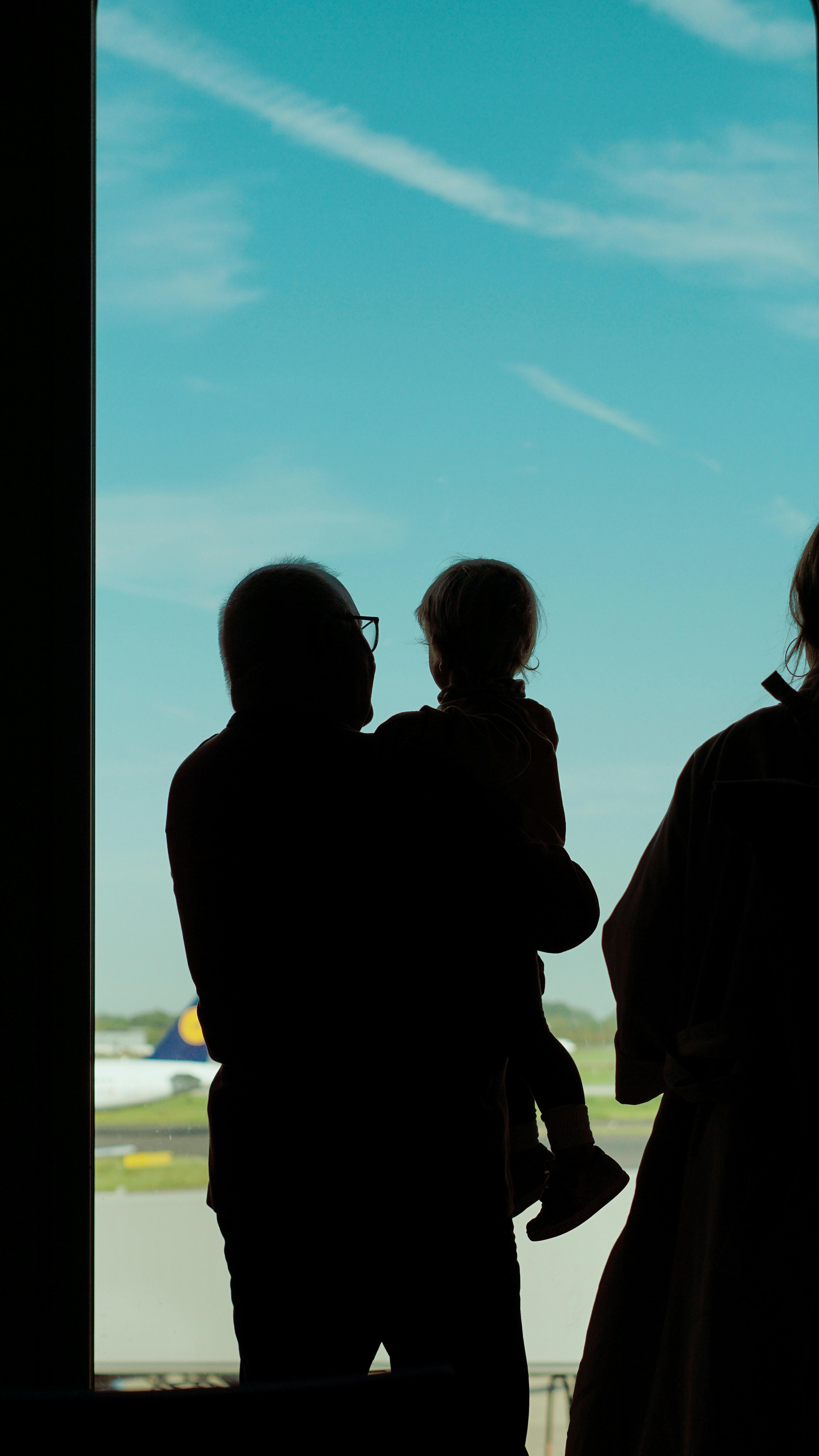 Passenger Reactions: How Delta Flight DL275's Change Affected Travelers