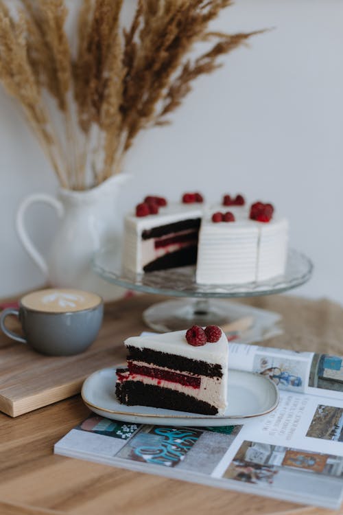 Free Cake, Coffee and Plant Stock Photo