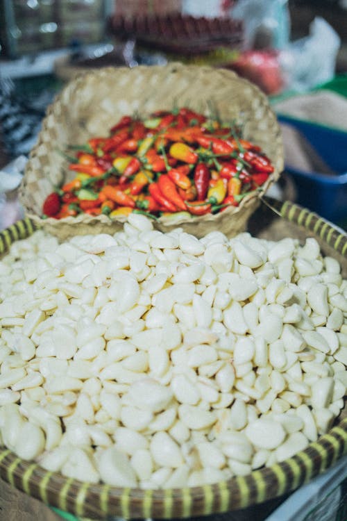 Graines Blanches Dans Un Panier