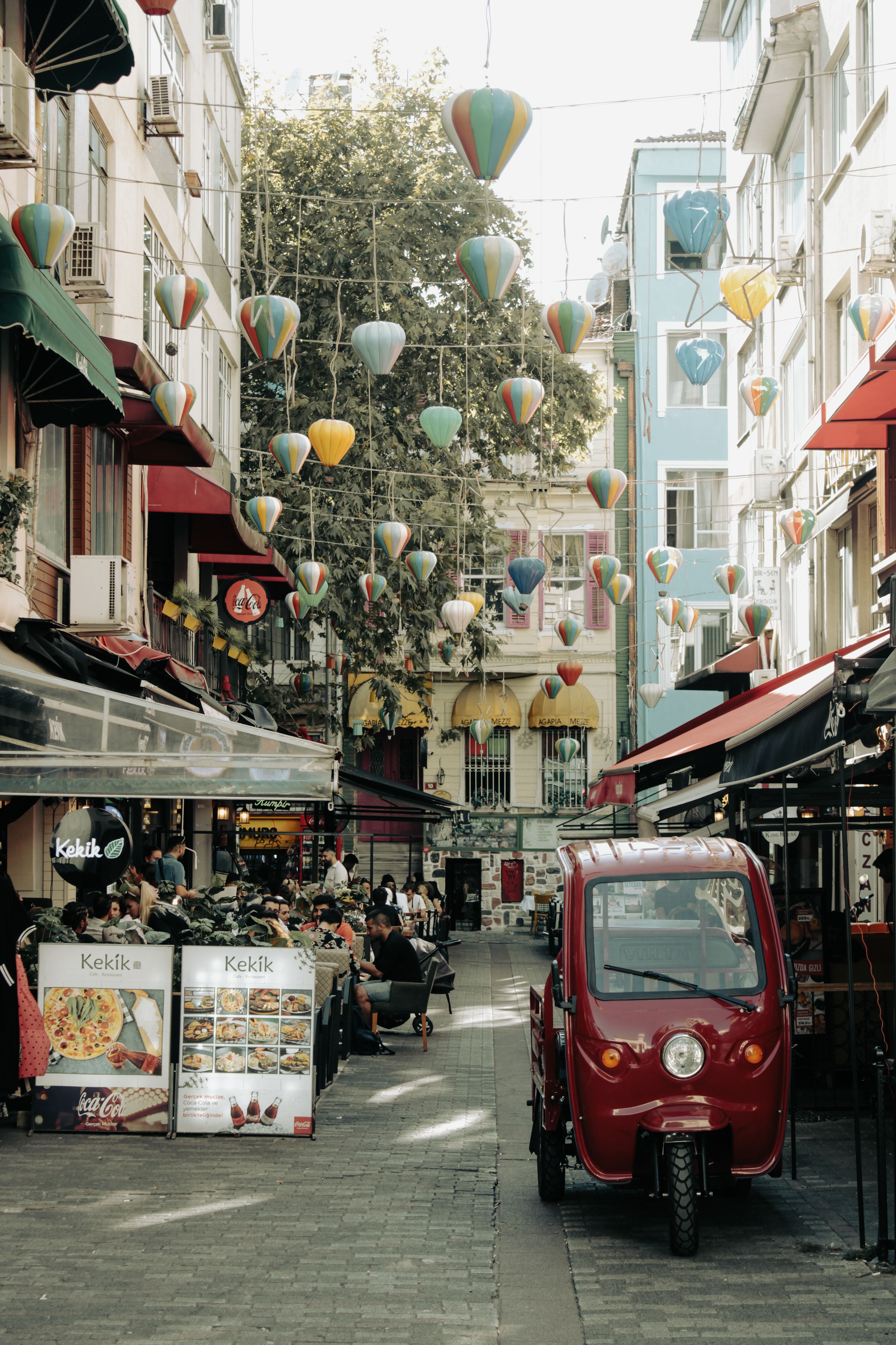 Red Dooe Cafes Photos, Download The BEST Free Red Dooe Cafes Stock ...