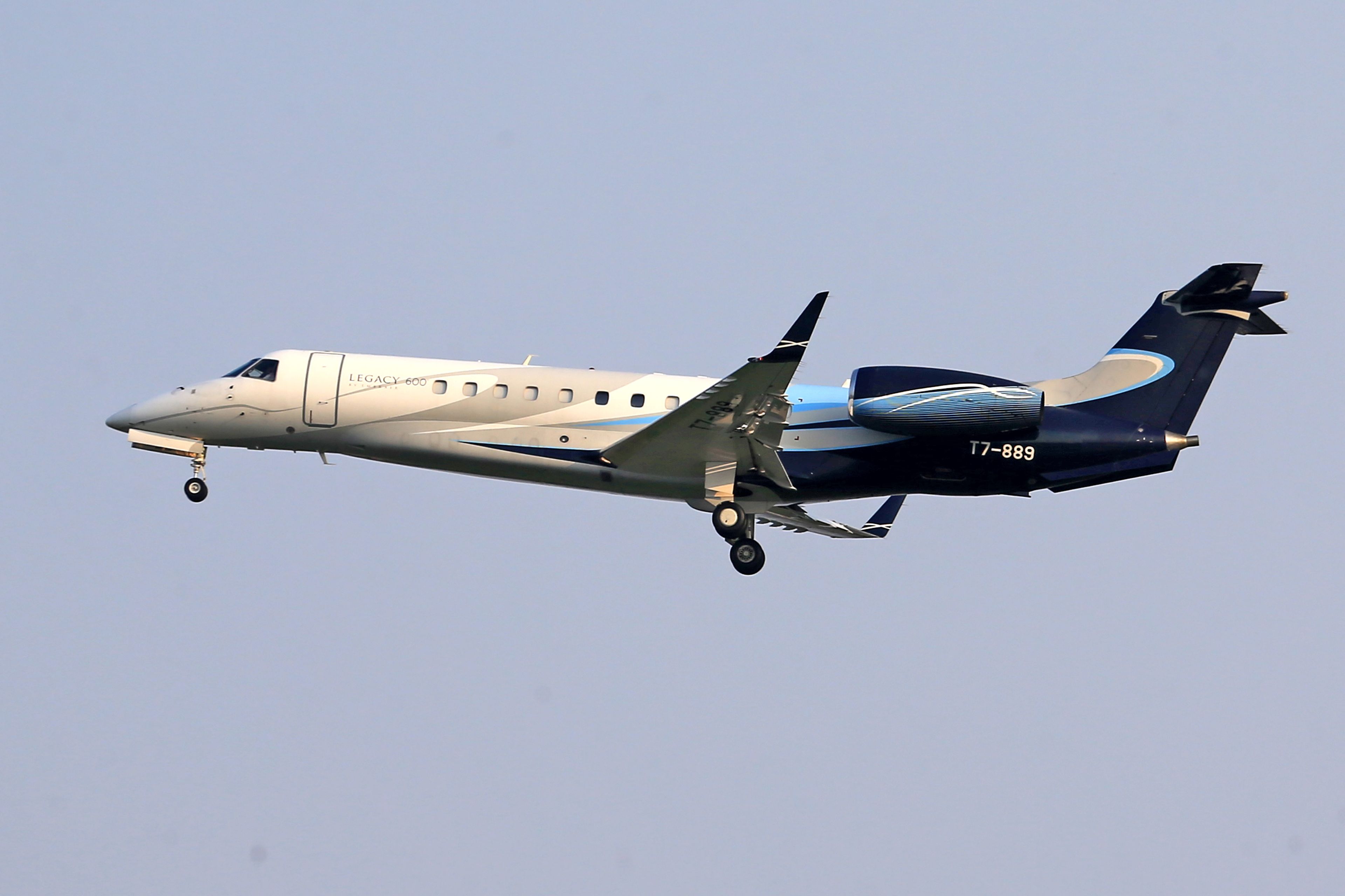 RNAS Culdrose (EGDR), Helston — private jet cleaning