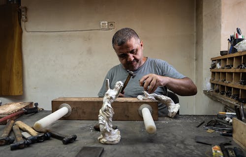 Kostenloses Stock Foto zu arbeiten, figuren, handgefertigt