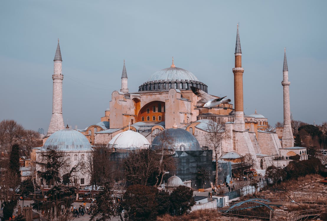 Hagia Sophia Mosque in Istanbul · Free Stock Photo