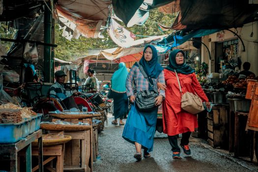 Saham Koreksi Pasar: Peluang & Risiko di Stockbit