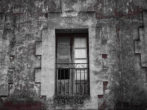 Imagine de stoc gratuită din abandonat, alb-negru, balcon franțuzesc