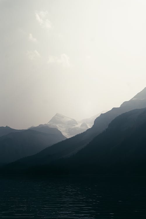 Foto d'estoc gratuïta de alba, banff, boirina