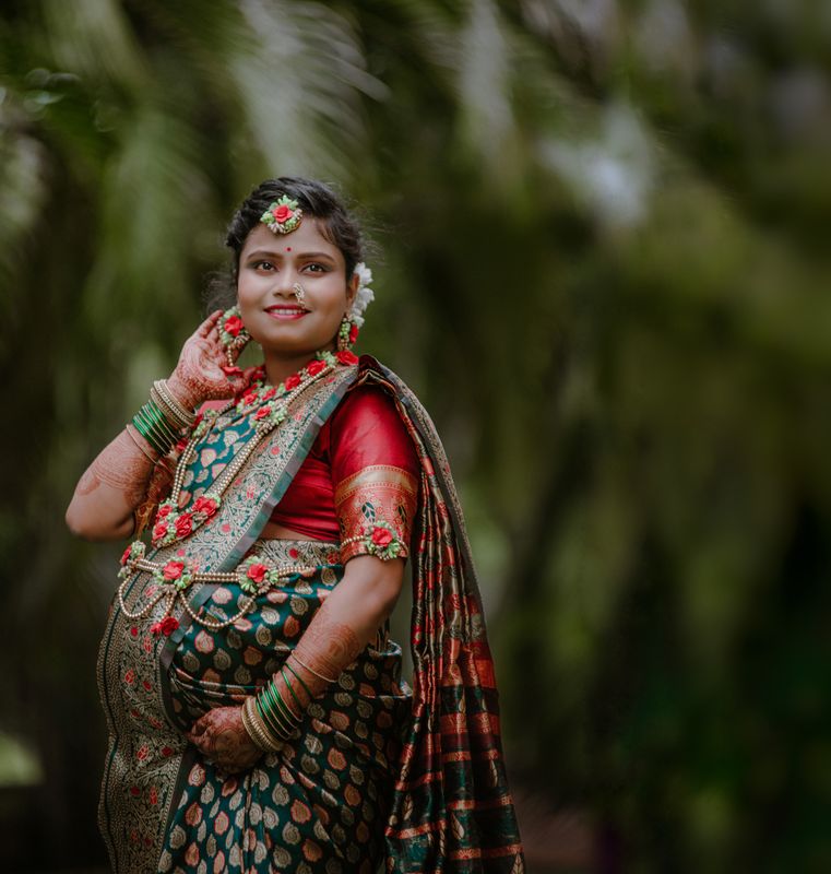 Professional modest maternity photoshoot sample