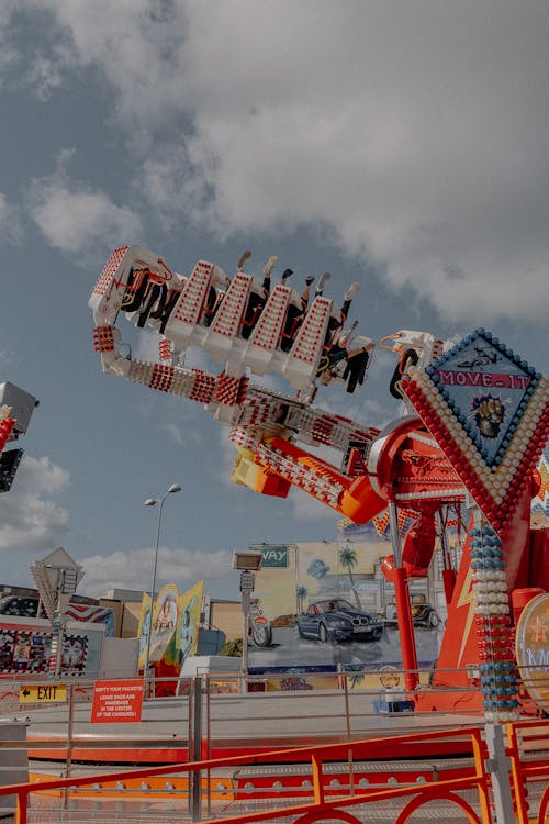 Foto profissional grátis de carnaval, carrossel, entretenimento
