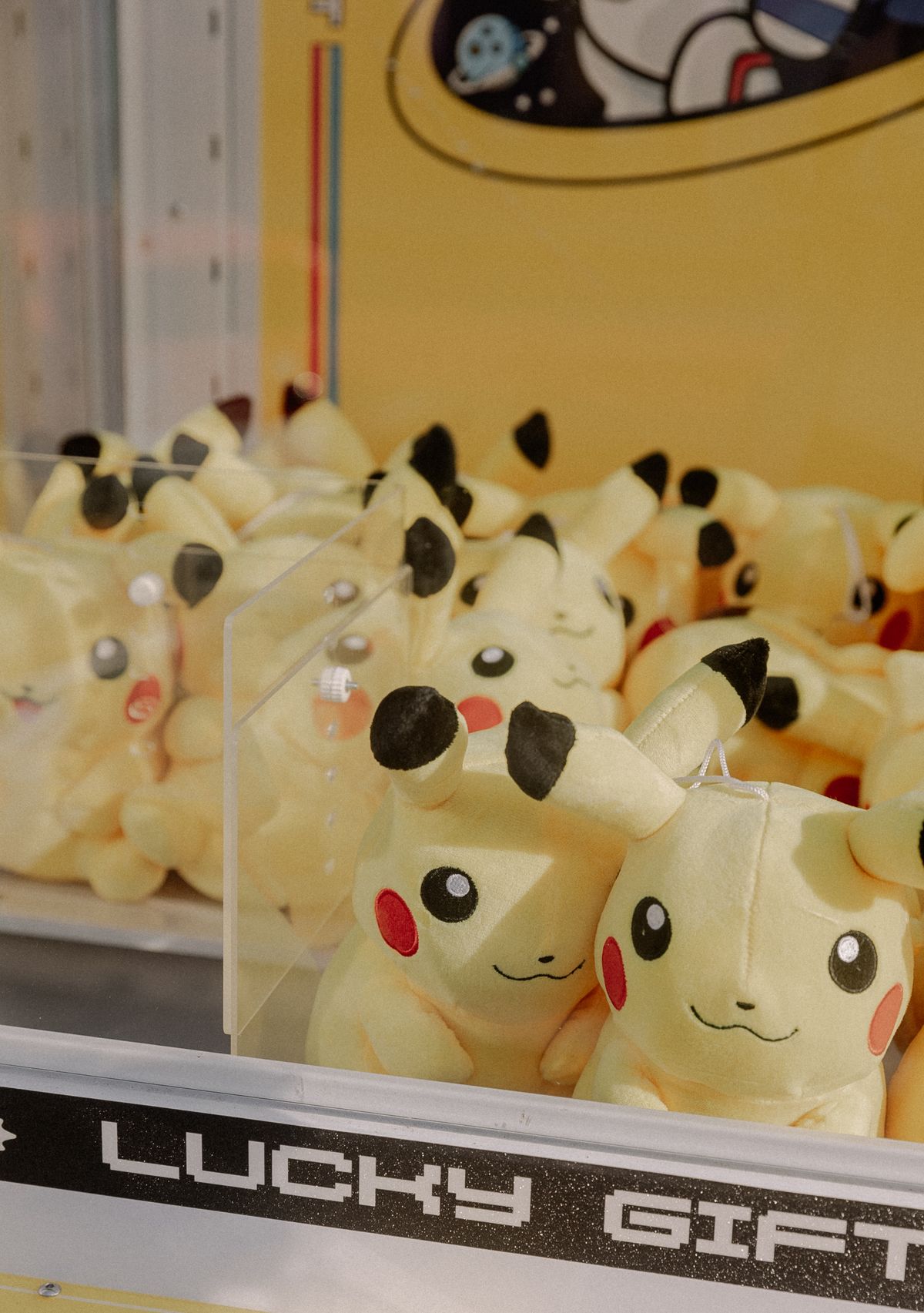 Arcade with Soft Toys · Free Stock Photo
