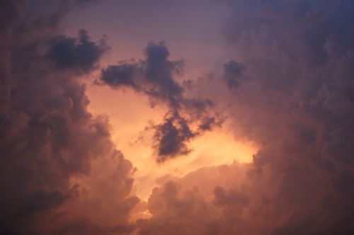 Free A captivating view of clouds at sunset with a dramatic pink and orange sky over Niš, Serbia. Stock Photo