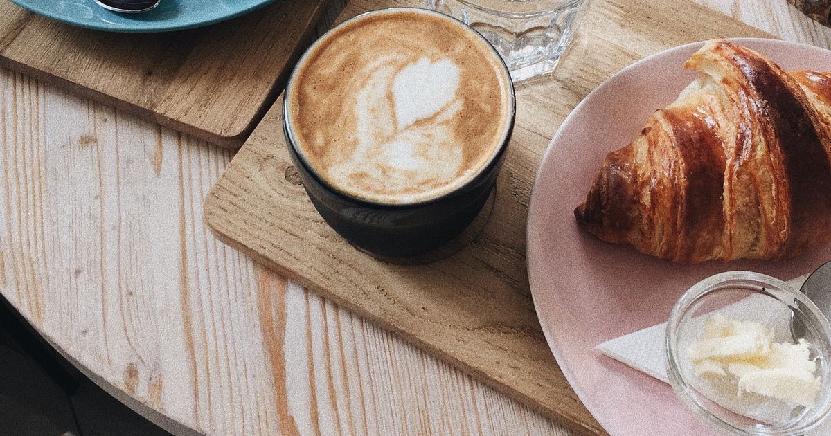 B2B Catering: Fresh Bakery for Morning Meetings in UAE Offices
