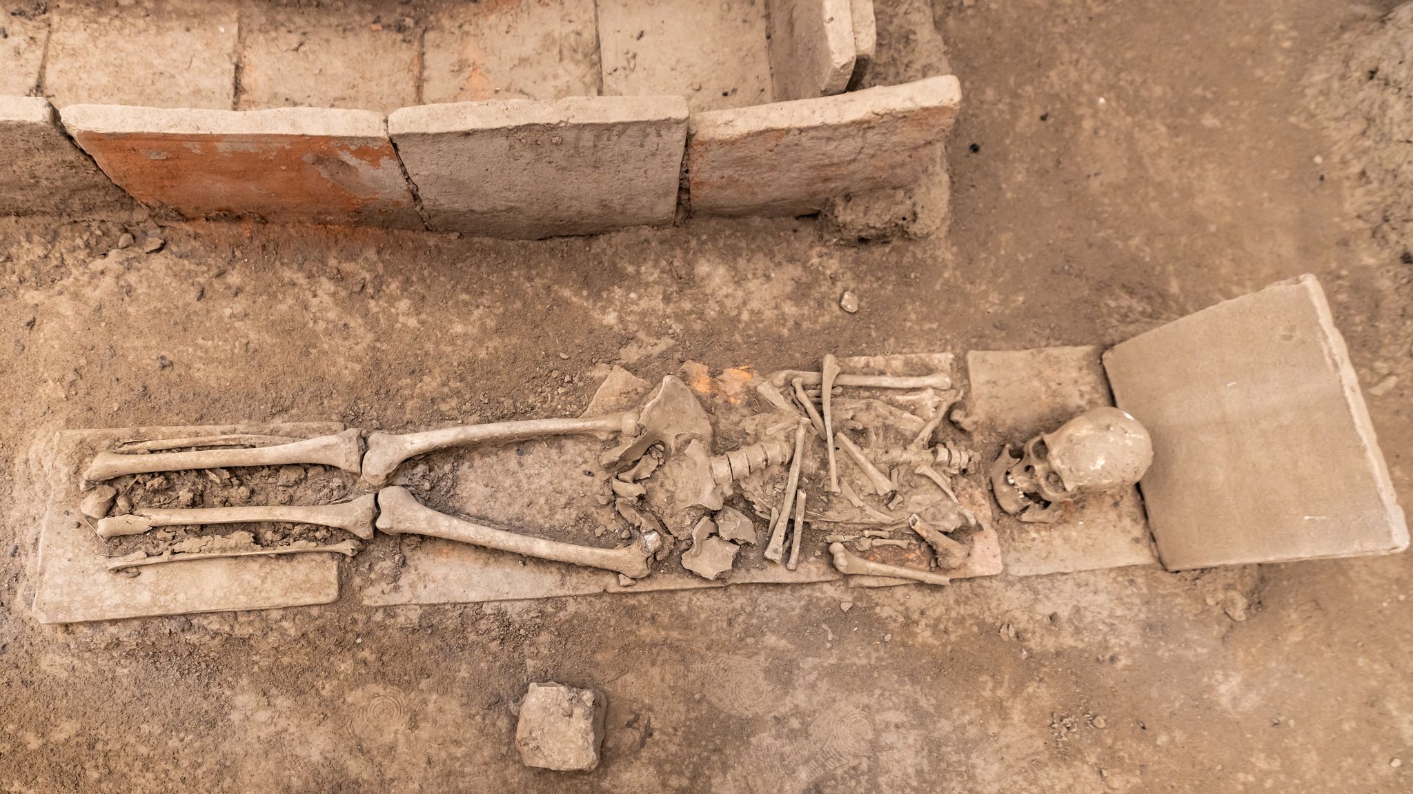 Tientallen 7.000 jaar oude onthoofde skeletten ontdekt in Slowakije