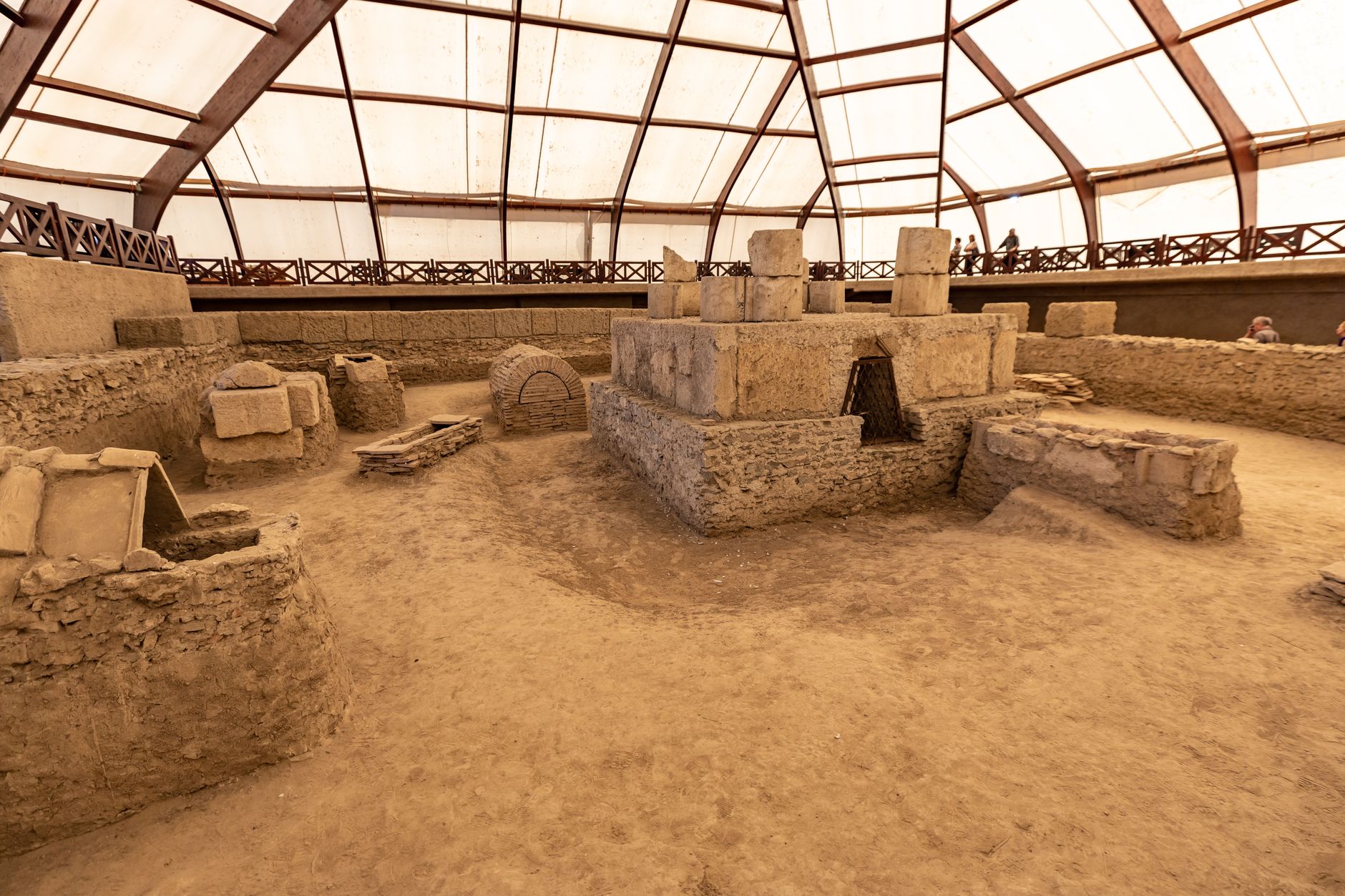 Archaeologists at work — Curiosidades