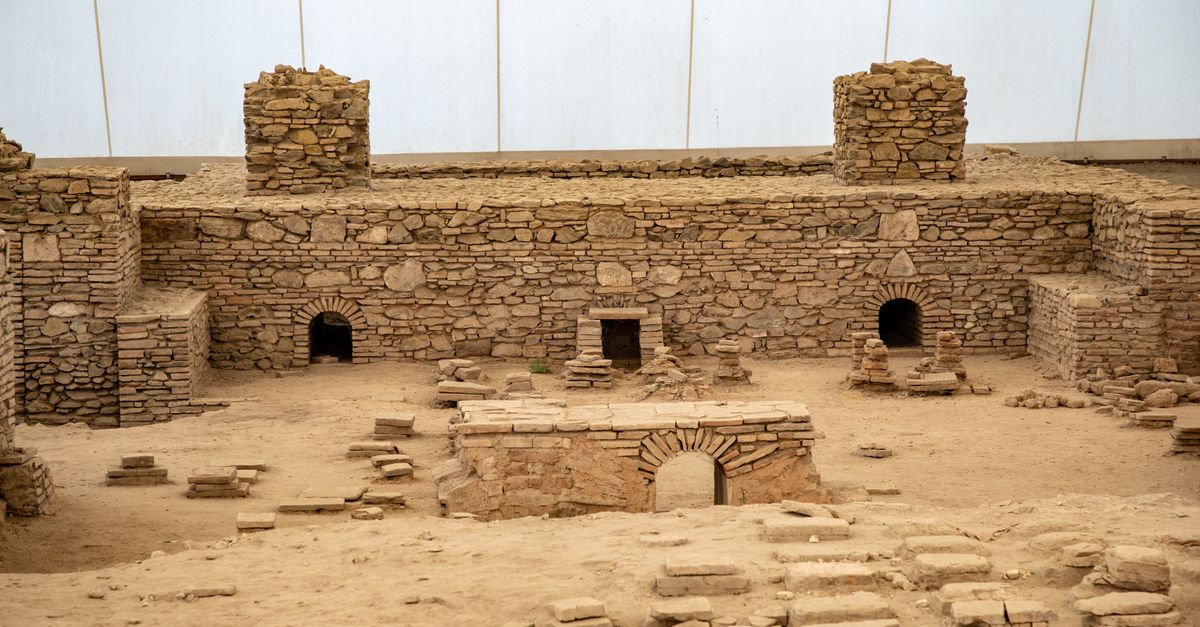 La arqueología y su papel en el desarrollo cultural y científico La arqueología y su papel en el desarrollo cultural y científico