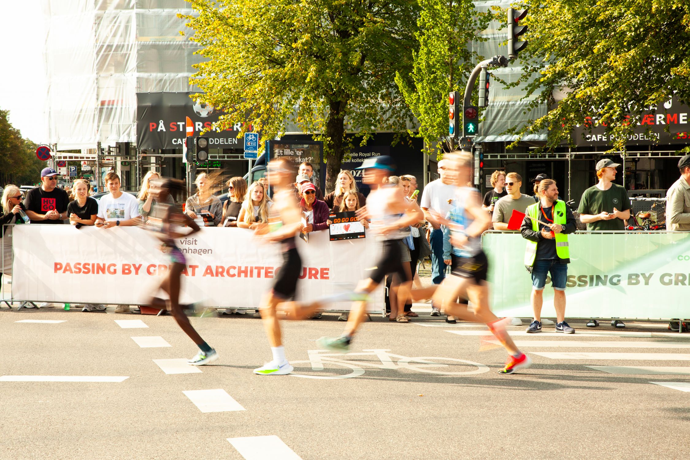 Competitive Run Team Group of Runners at Competition in City · Free Stock Photo