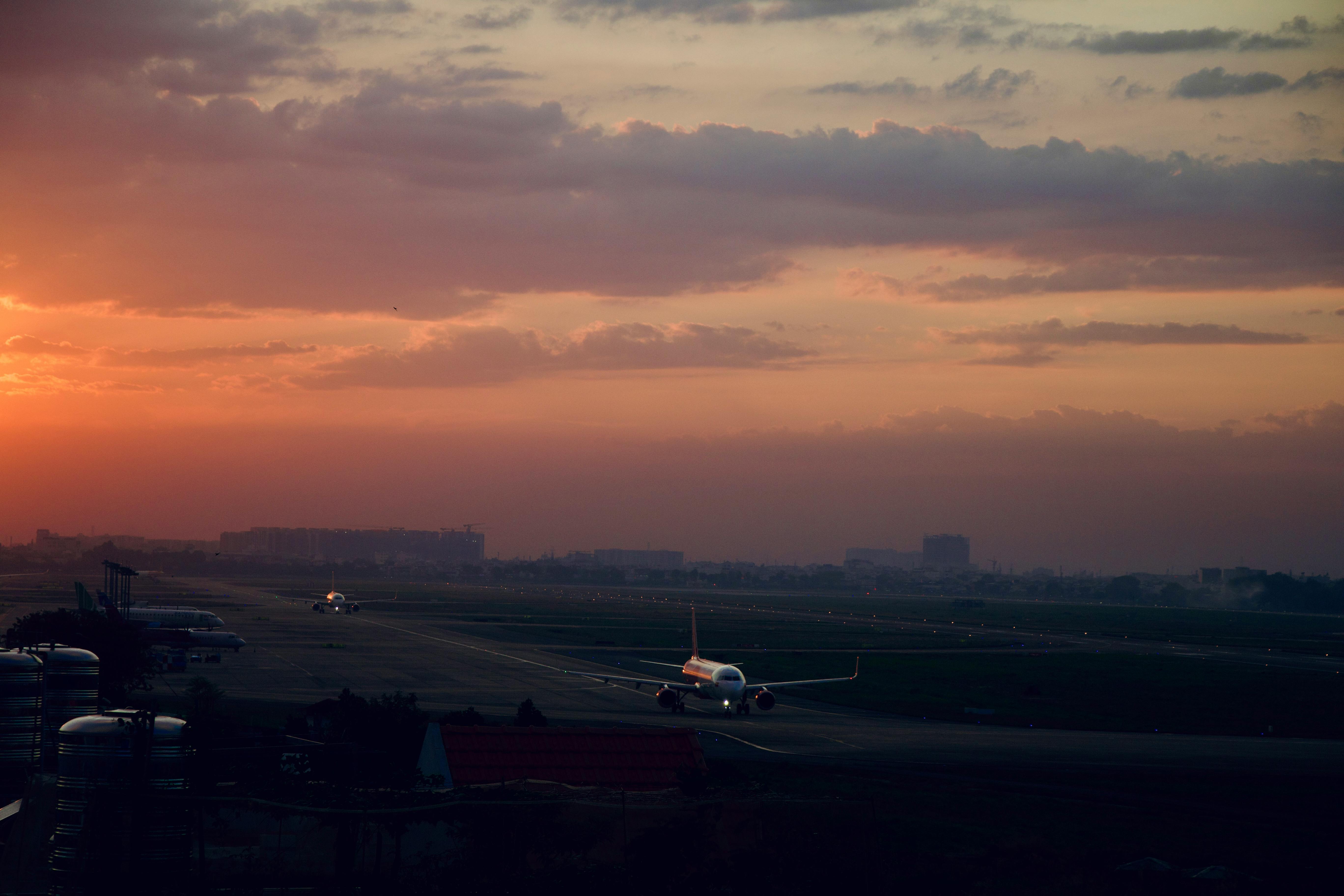 How This Cheap Flight Tracker from Virginia Beach Helped Me Book a $29 Flight