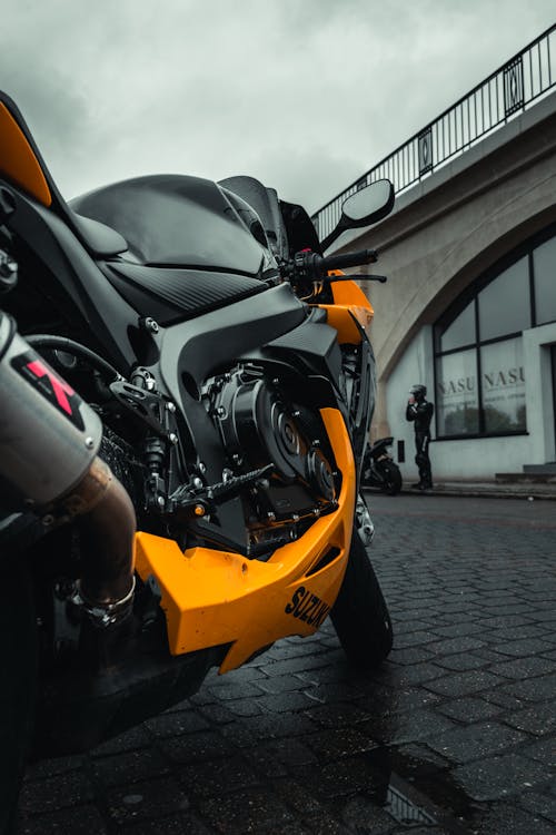 gsxr, 摩托車, 橘色 的 免费素材图片