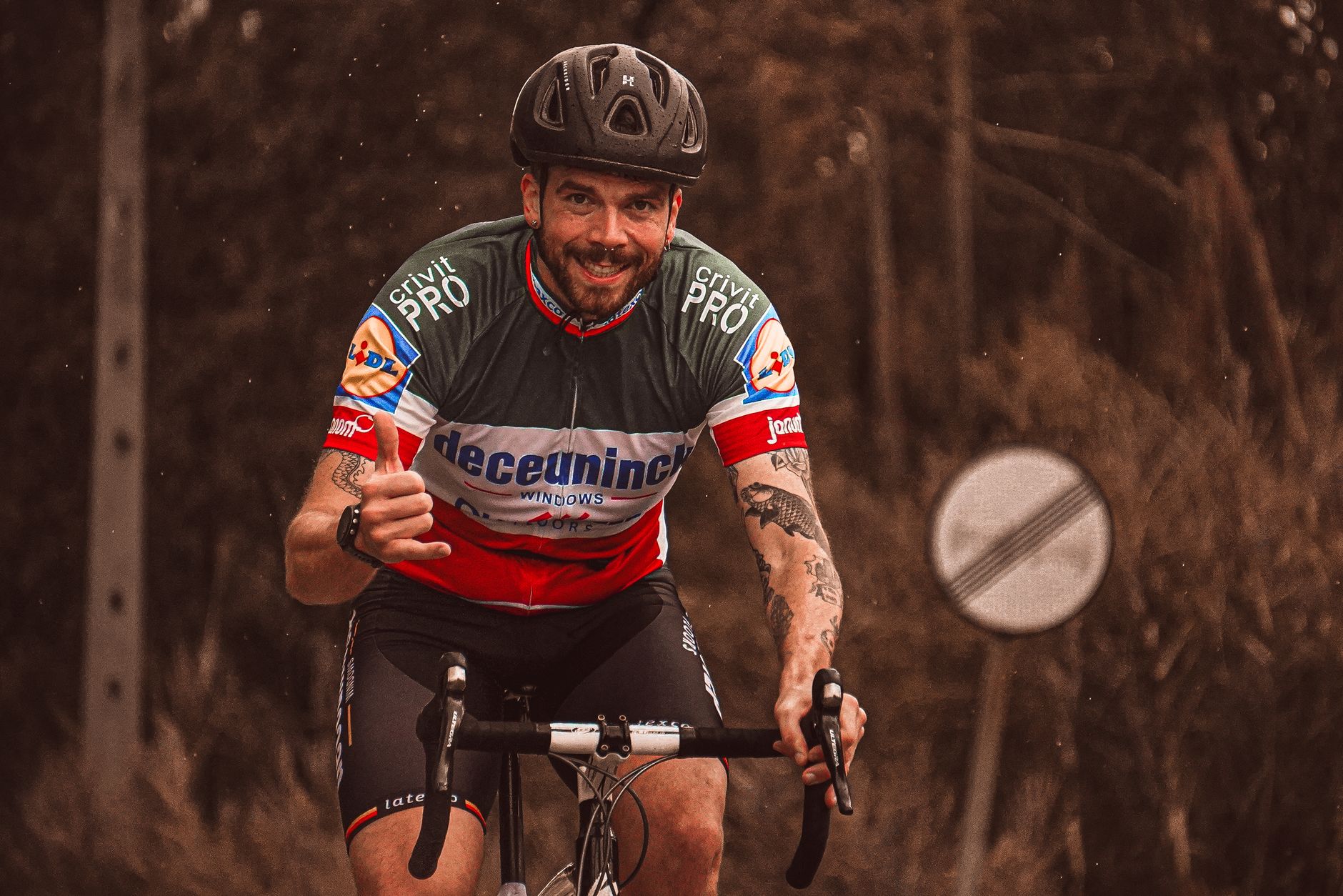 cycling jersey athlete road bike