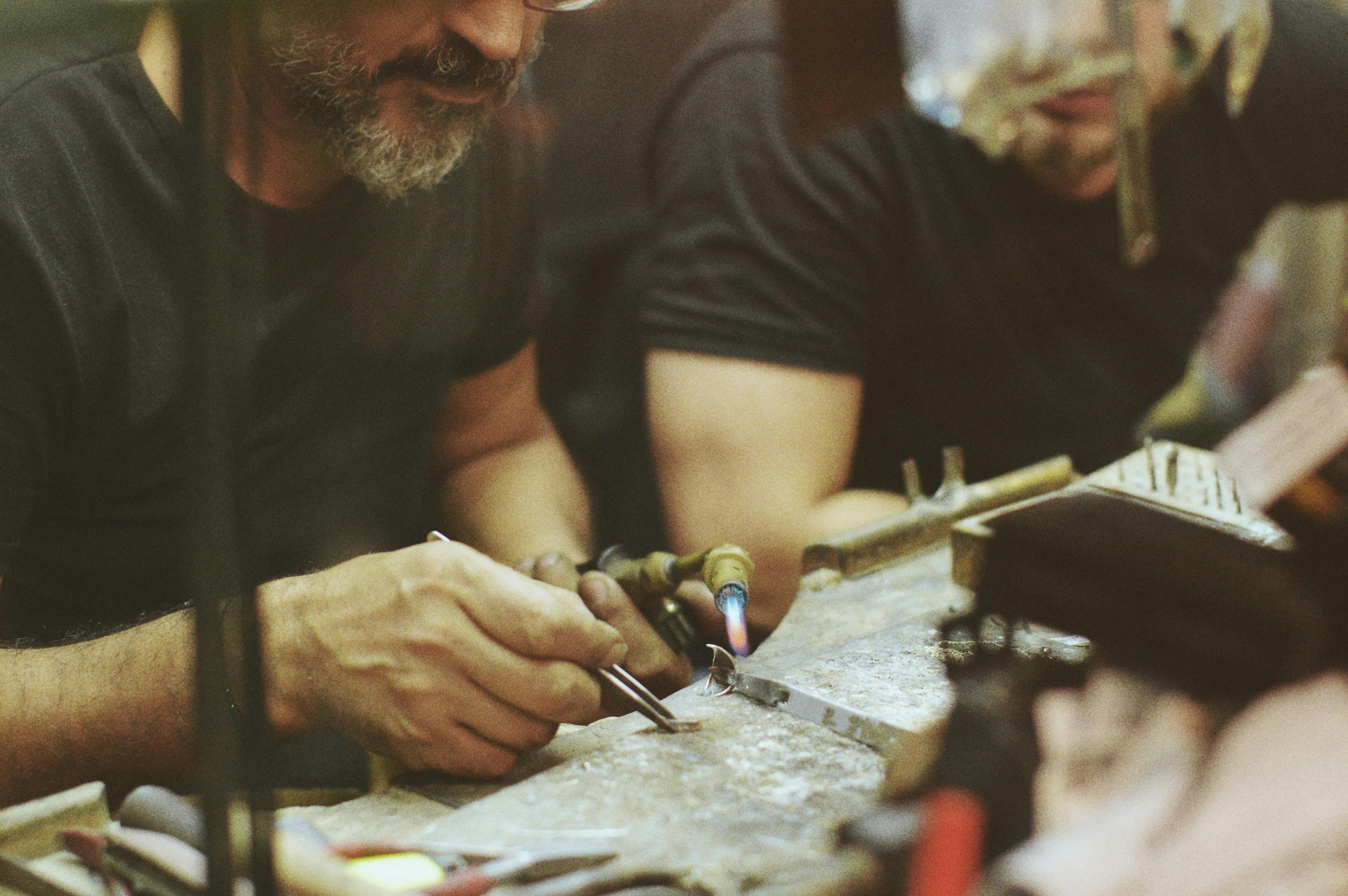 AI tools AI in manufacturing — Photo by Sara on Pexels