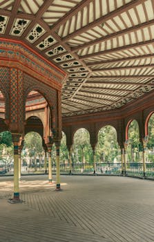A view of the intricate architectural details of the Morisco Kiosk in Mexico City's Santa María la Ribera park.