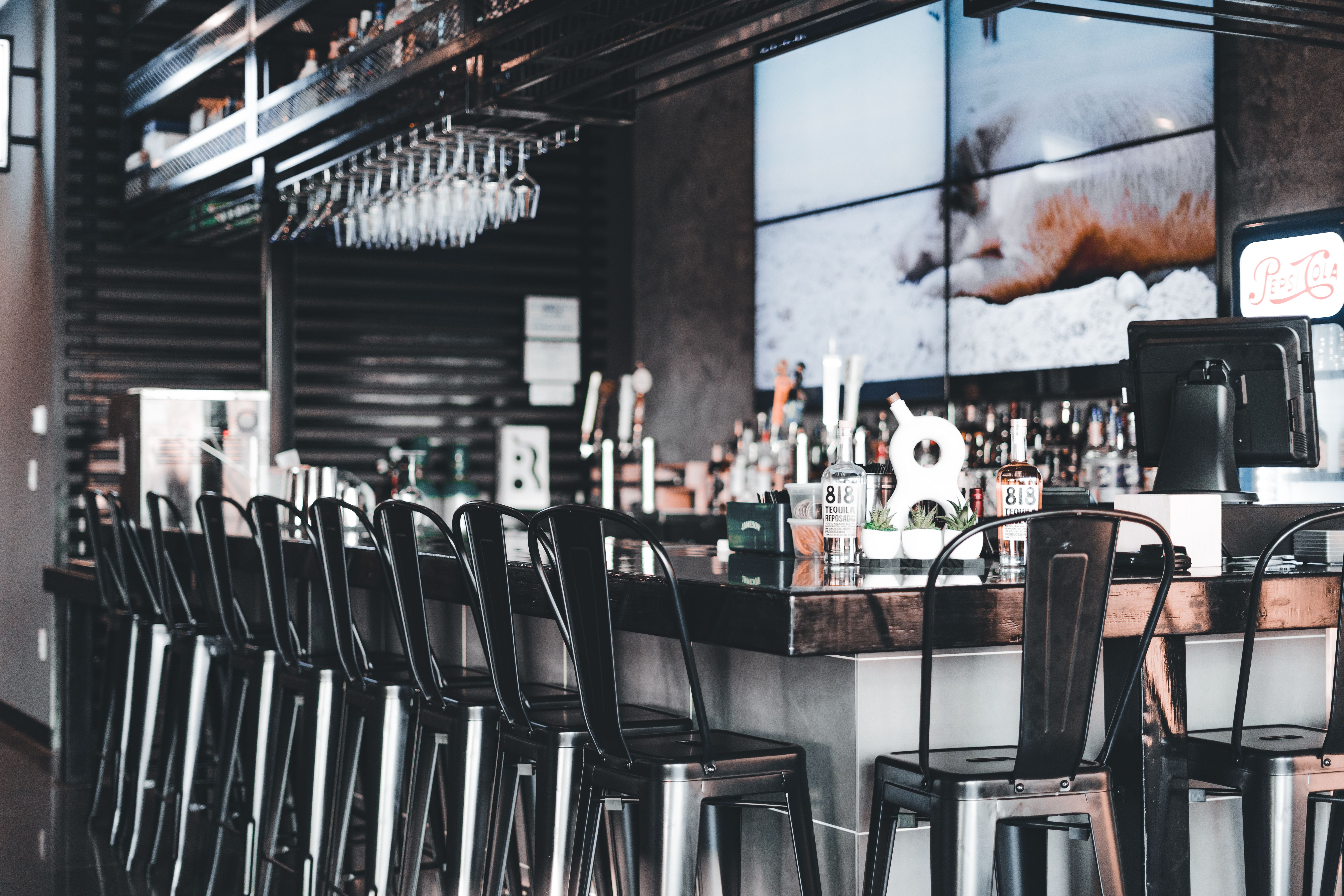 New Edina sports bar from Nolo’s owners bets on a summer opener — Photo by Erik Mclean on Pexels