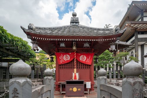 bina cephesi, Budist, Budizm içeren Ücretsiz stok fotoğraf