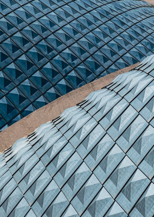 Darmowe zdjęcie z galerii z dach, geometryczny, metal