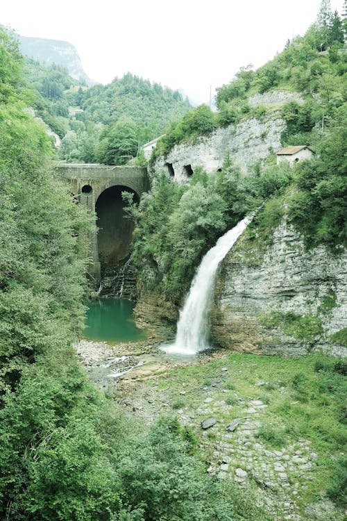 Kostenloses Stock Foto zu bergwandern, damm, teich