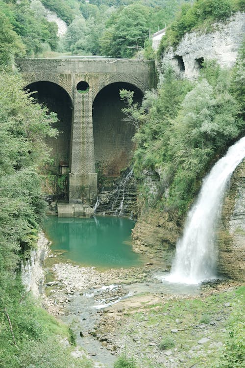 Kostenloses Stock Foto zu außerorts, bäume, berge