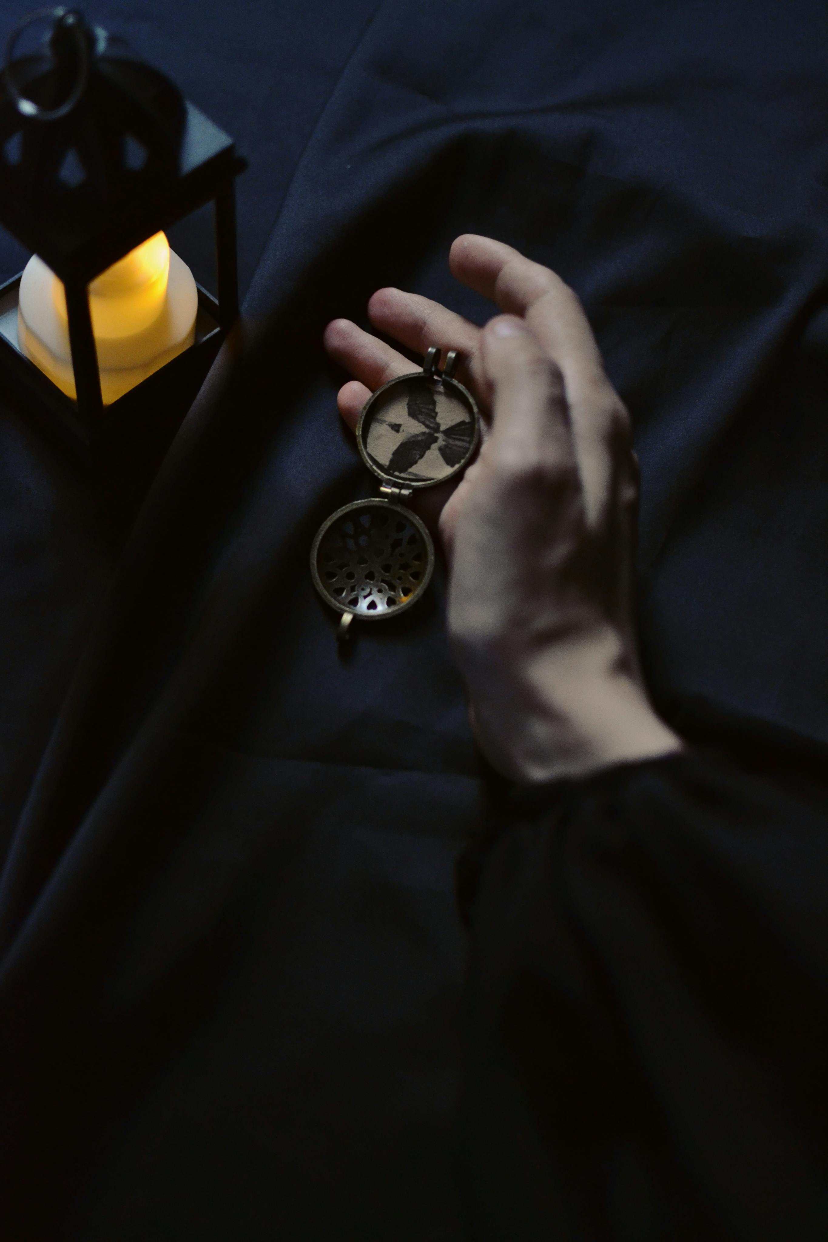 Hold Compass Night Photos, Download The BEST Free Hold Compass Night ...