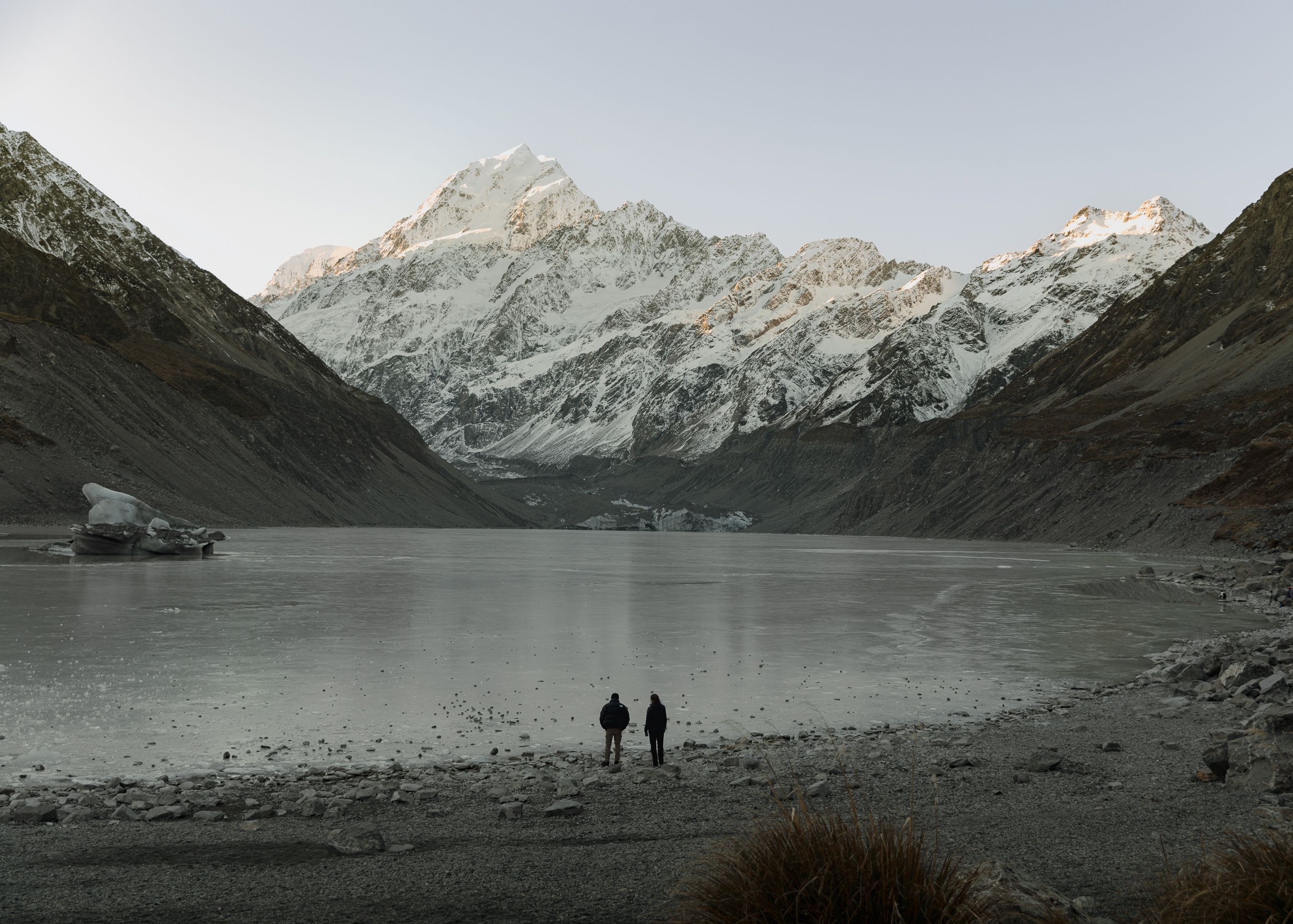 30. New Zealand's Southern Alps A Photographer's Paradise