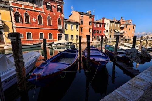 Gratis arkivbilde med bakgrunn, båter, chioggia