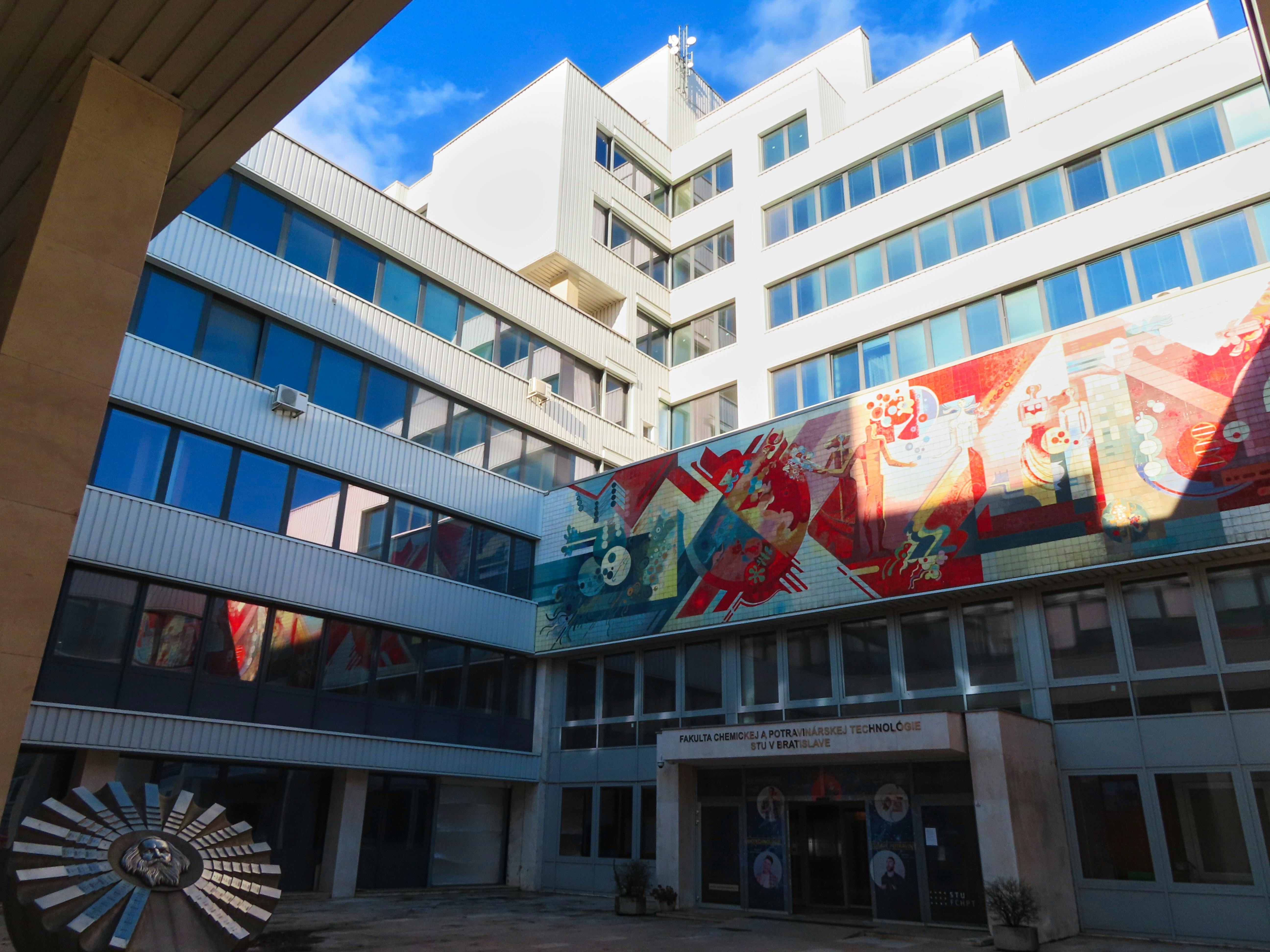 arts district mural - luxury apartments for rent in vancouver wa