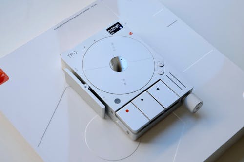 Бесплатное стоковое фото с аудио оборудование, белый, магнитофон
