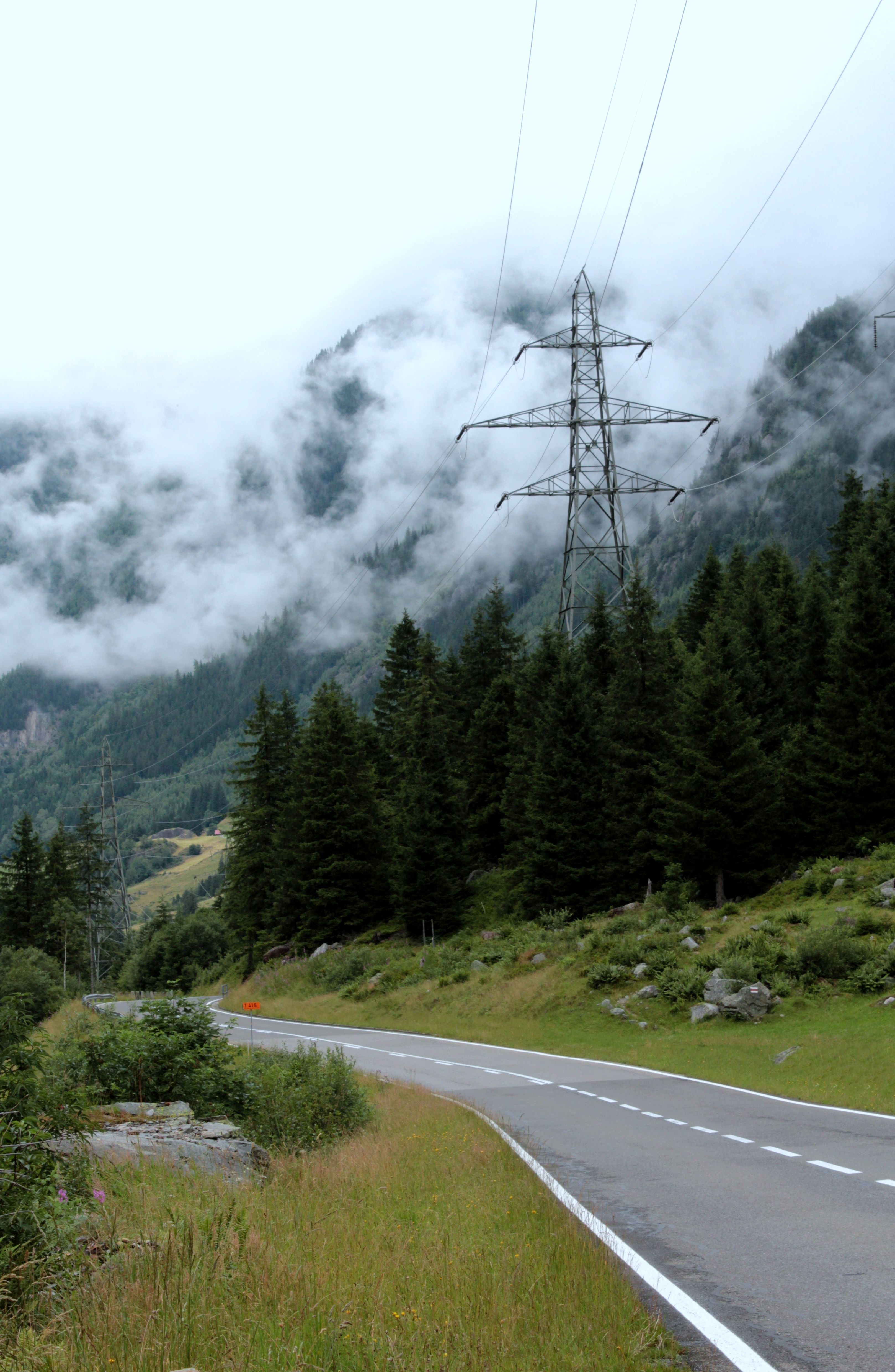 Road Dividers Photos, Download The BEST Free Road Dividers Stock Photos