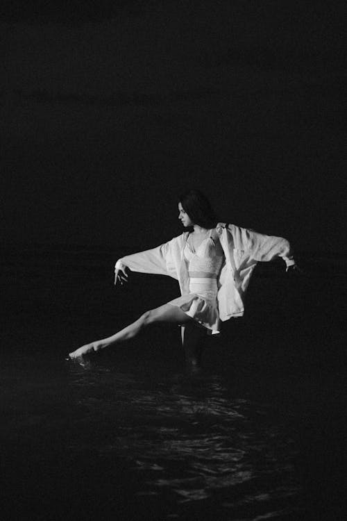 Free Ballerina Posing in Black and White Stock Photo