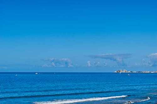 Бесплатное стоковое фото с атлантический океан, голубое море, голубое небо