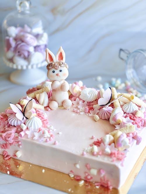 Pink Cheesecake With Fondant Bunny Cake Topper